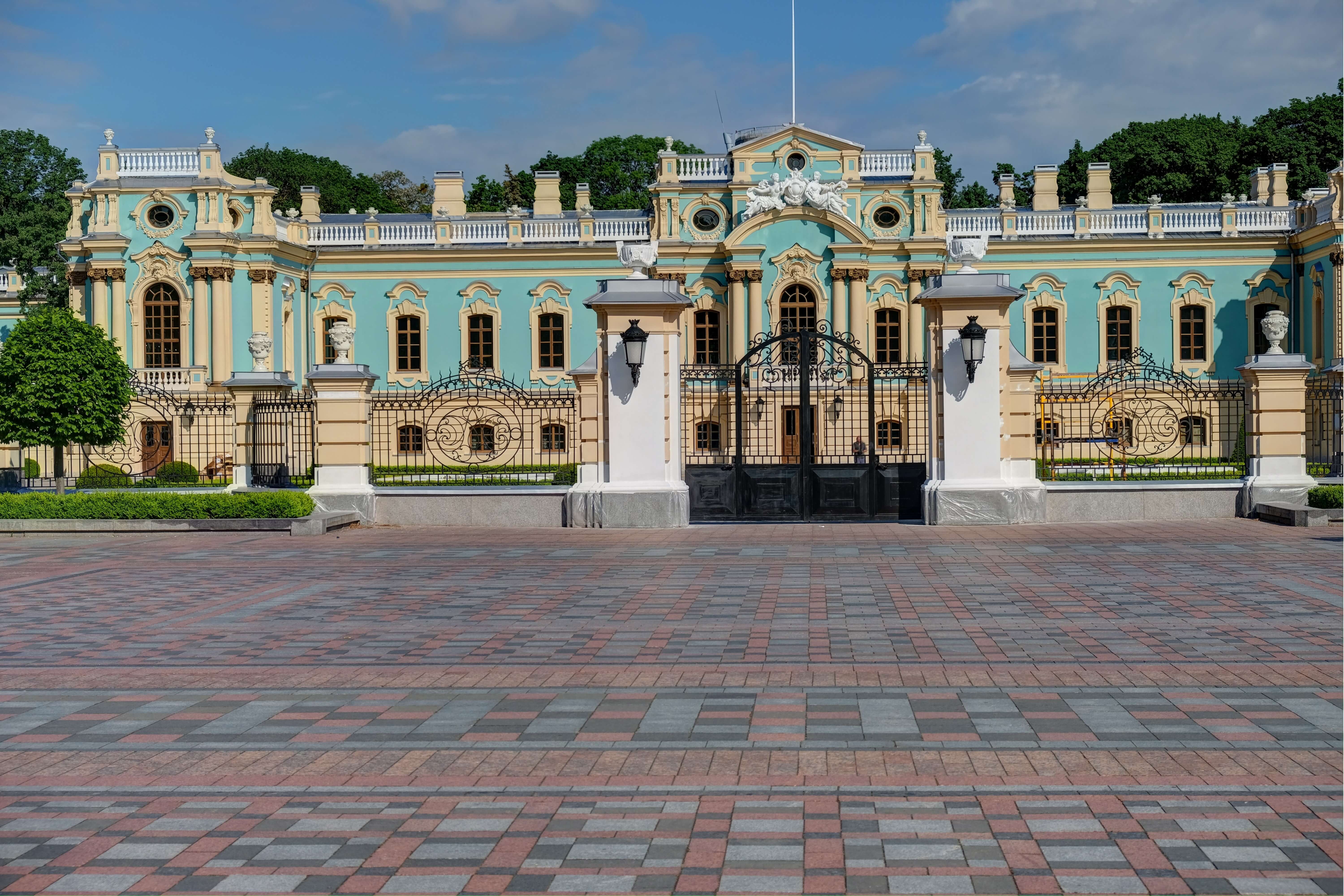 are located in the heart of the city on the bank of the Dnipro River. Walking in Mariyinsky Park, you will see a stage in the open air called “Rakushka”, the Lover’s bridge and the wonderful views of the Dnipro River