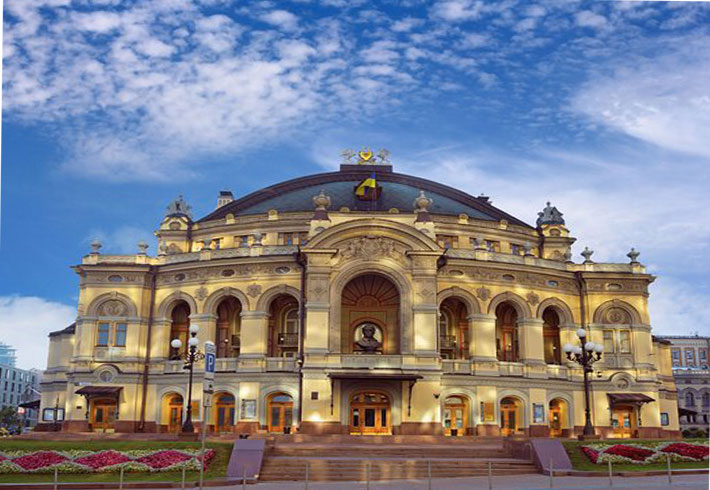 is one of the most notable ballets and opera stages in Europe, which will amaze you with its elegance, gravity and luxury